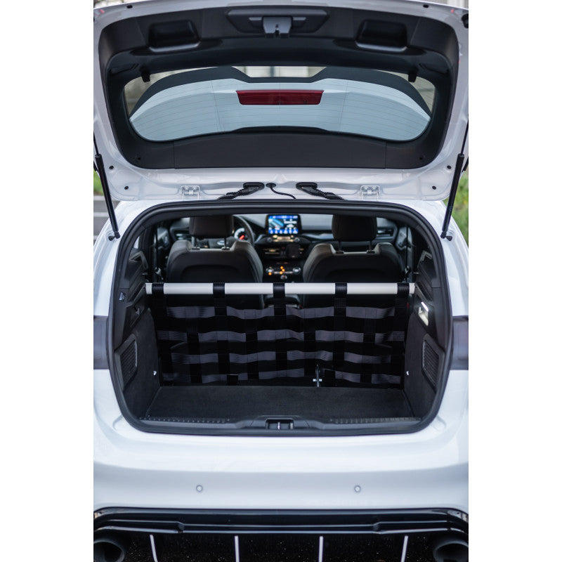 Clubsport Set V1 - Strebe mit Netz für Ford Focus ST MK4